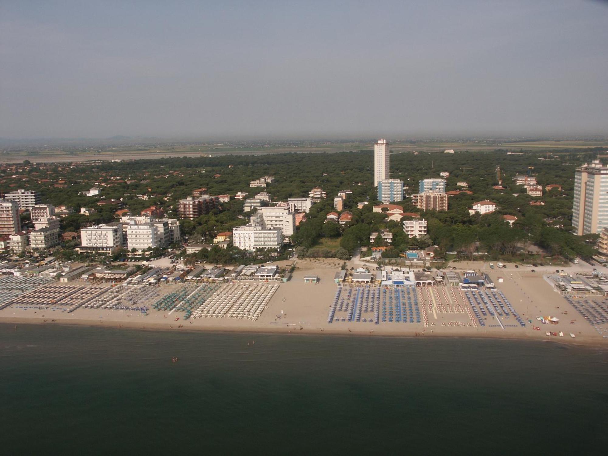 Hotel Continental Milano Marittima Esterno foto
